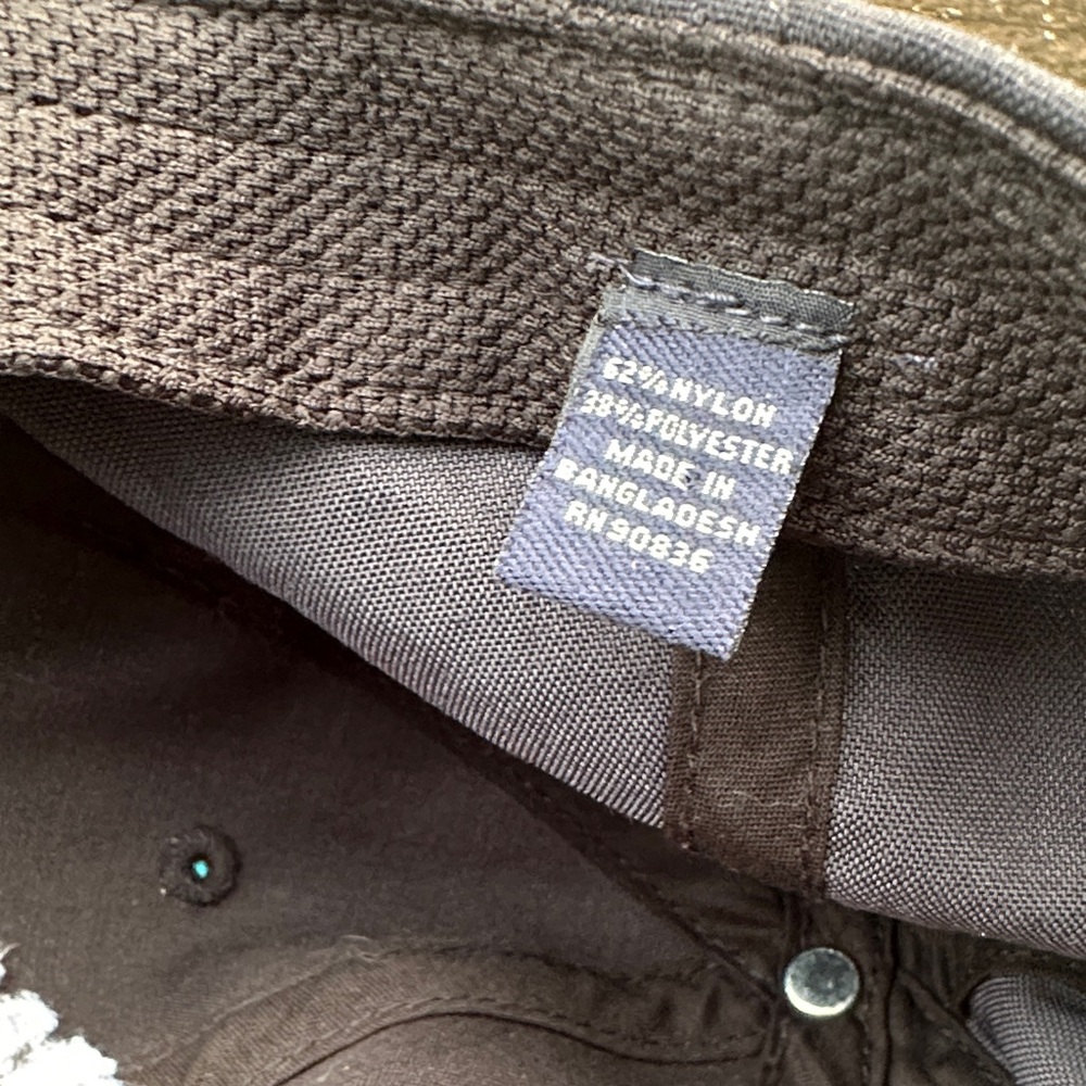 Black 'No‎ Worries' Cap - Picture 3 of 3